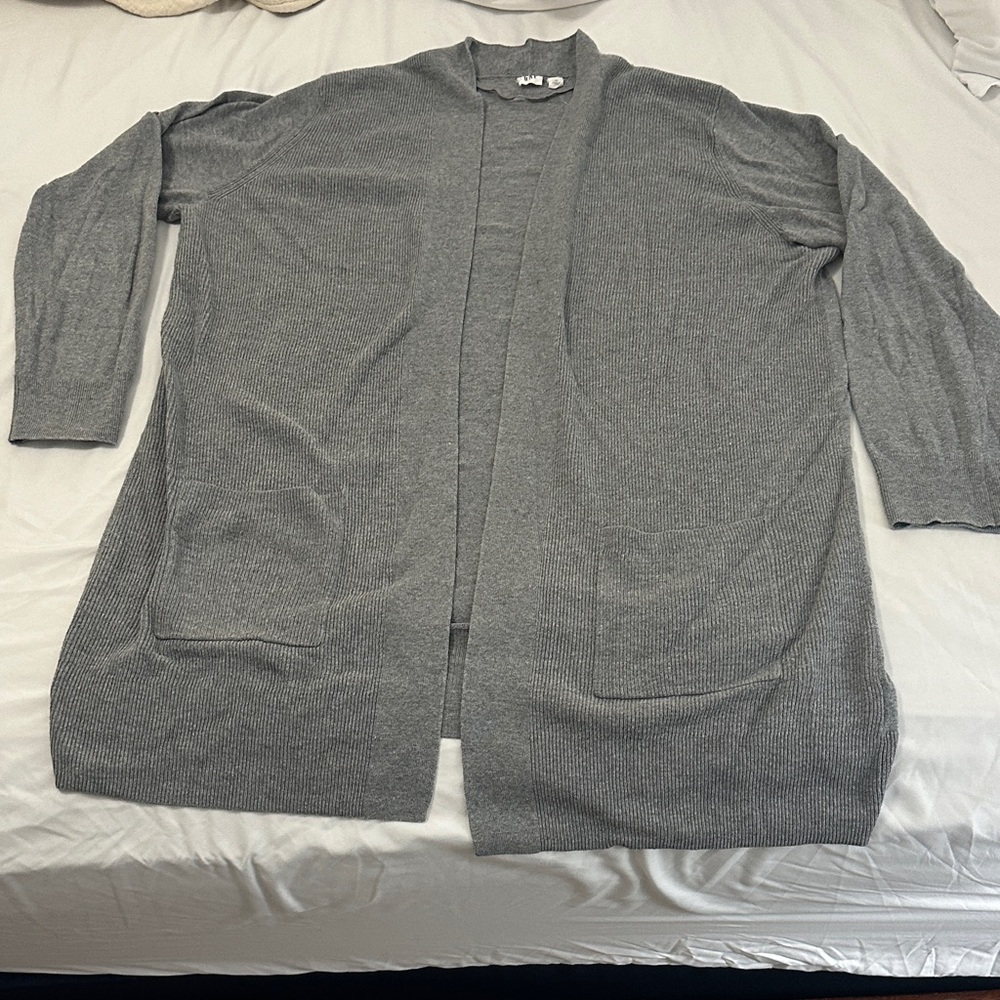 Women’s Gray Open-Front Hip Length Cardigan Sweater